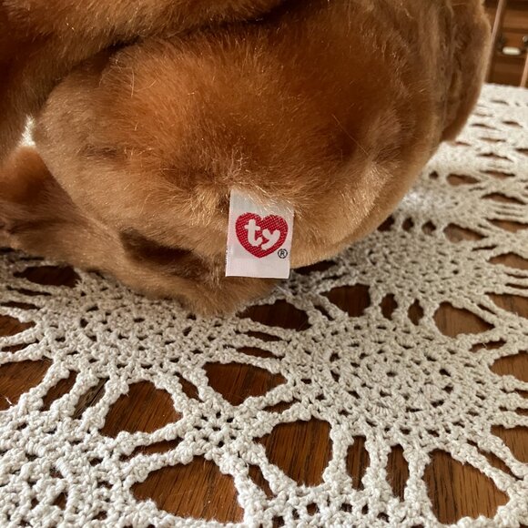 Vintage Retired 1999 TY Classic Plush Bear with Tags Yesterbear - Picture 6 of 6